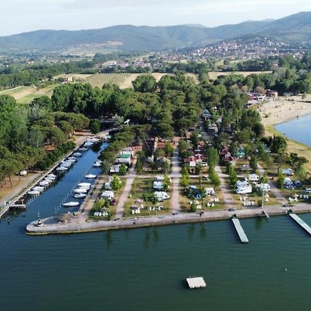 Camping Village Punta Navaccia تورو سول تراسيمينو المظهر الخارجي الصورة
