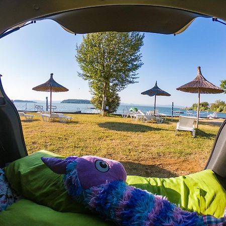 Camping Village Punta Navaccia تورو سول تراسيمينو المظهر الخارجي الصورة