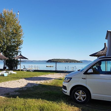 Camping Village Punta Navaccia تورو سول تراسيمينو المظهر الخارجي الصورة