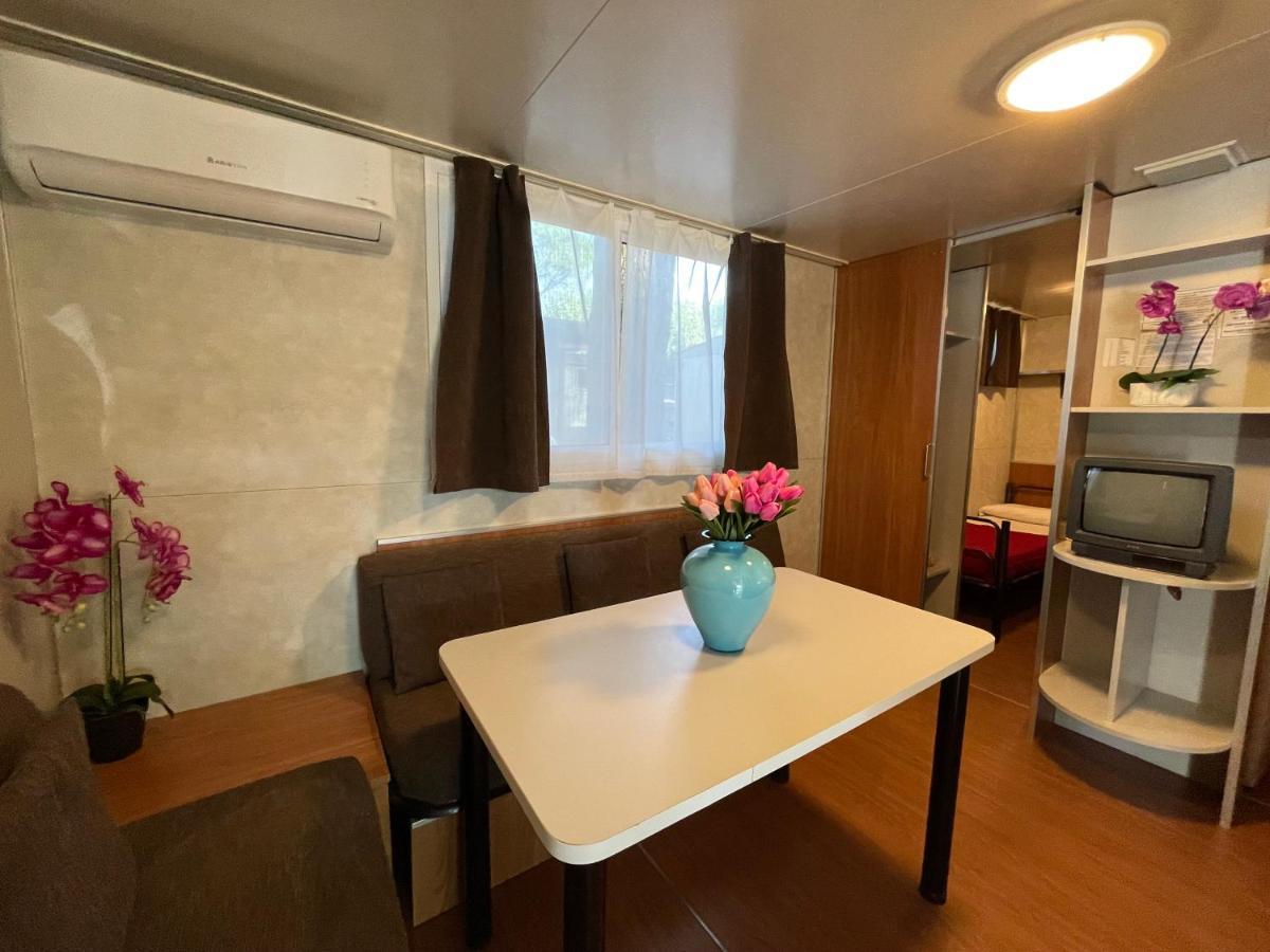 Camping Village Punta Navaccia تورو سول تراسيمينو المظهر الخارجي الصورة