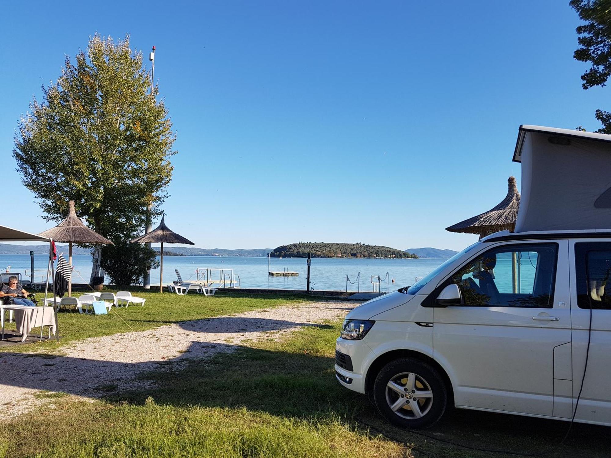 Camping Village Punta Navaccia تورو سول تراسيمينو المظهر الخارجي الصورة